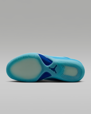 Jordan Triangle Basketball Shoes. Nike.com